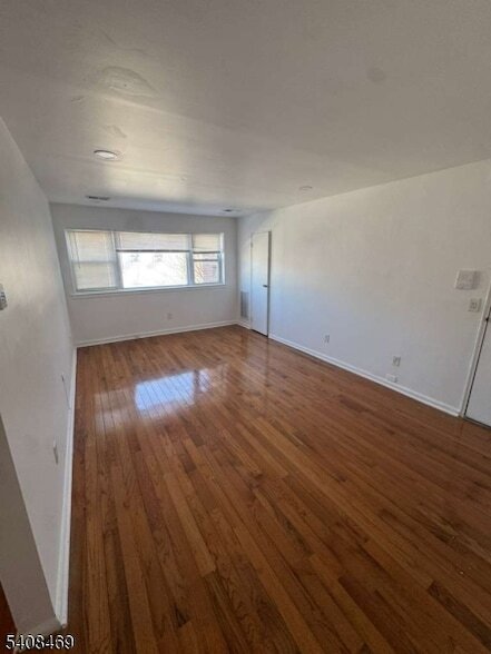 Building Photo - 1007 Unicorn Way