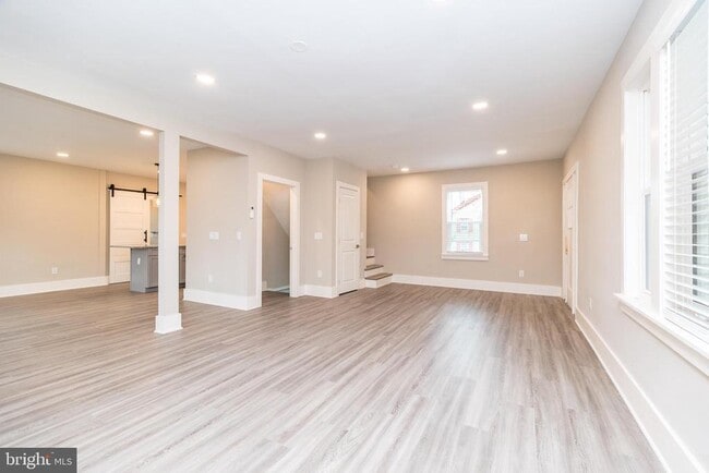 Building Photo - 343 Pawlings Rd