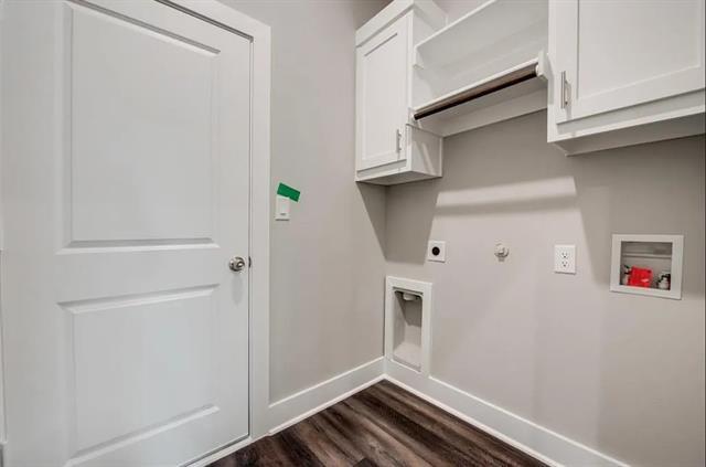 Building Photo - 8728 Dunlap Dr