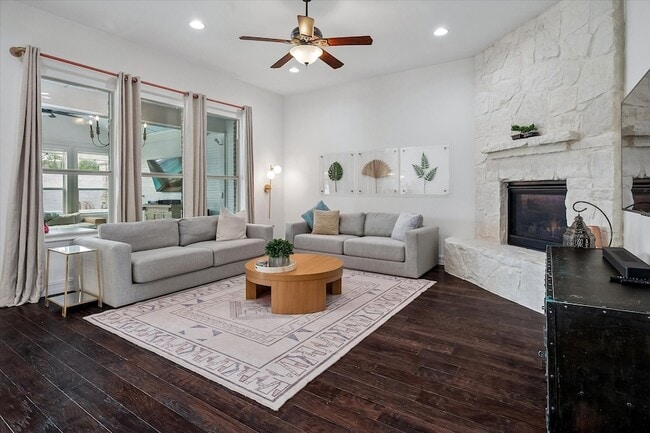 Building Photo - 4576 Berry Ridge Ln