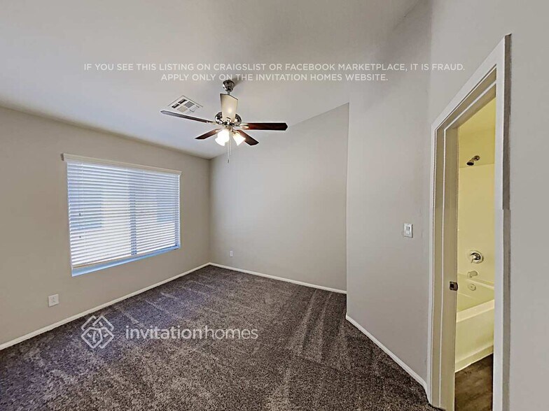 Building Photo - 13185 W Mauna Loa Ln