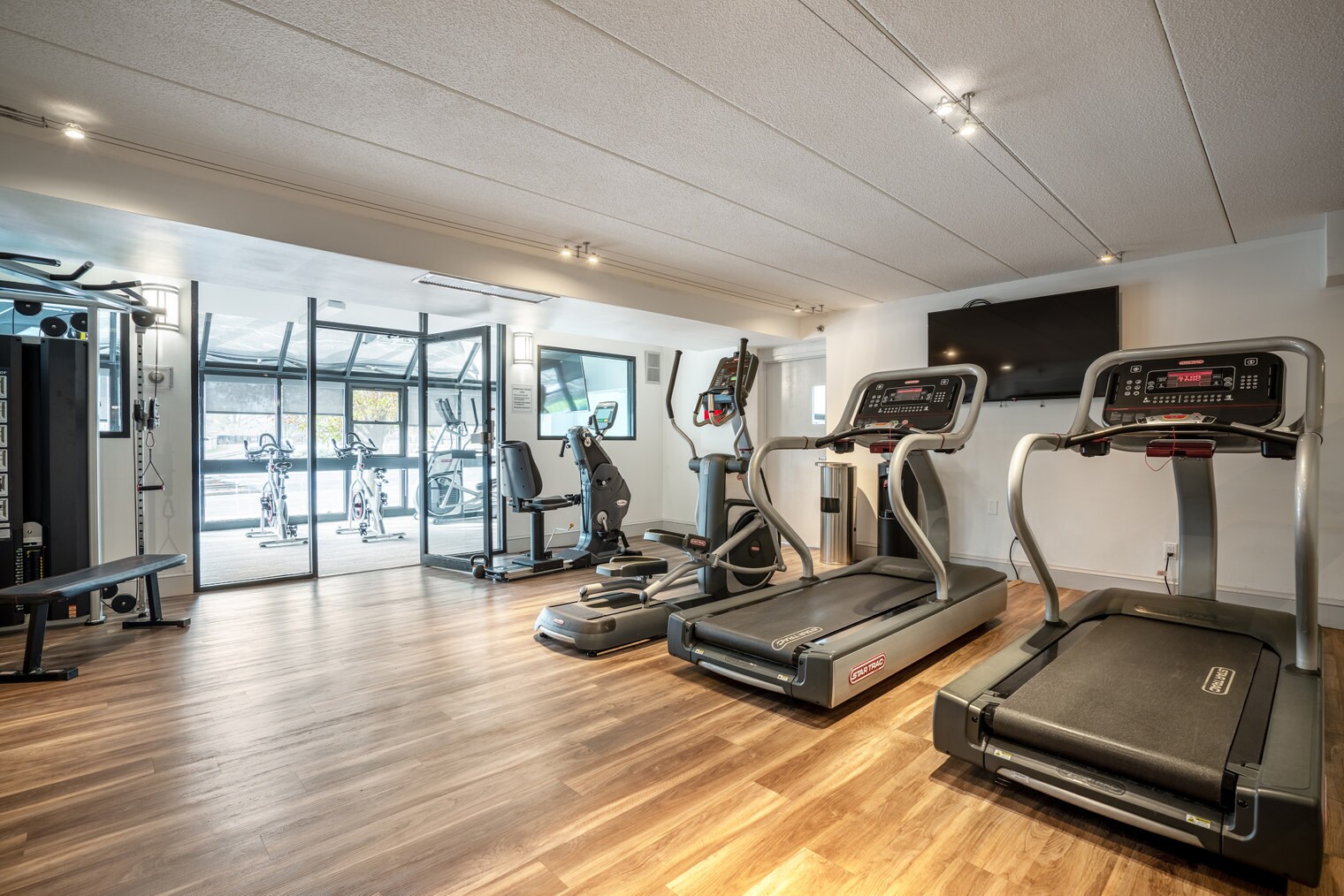 Building Photo - 1925 Commonwealth Ave