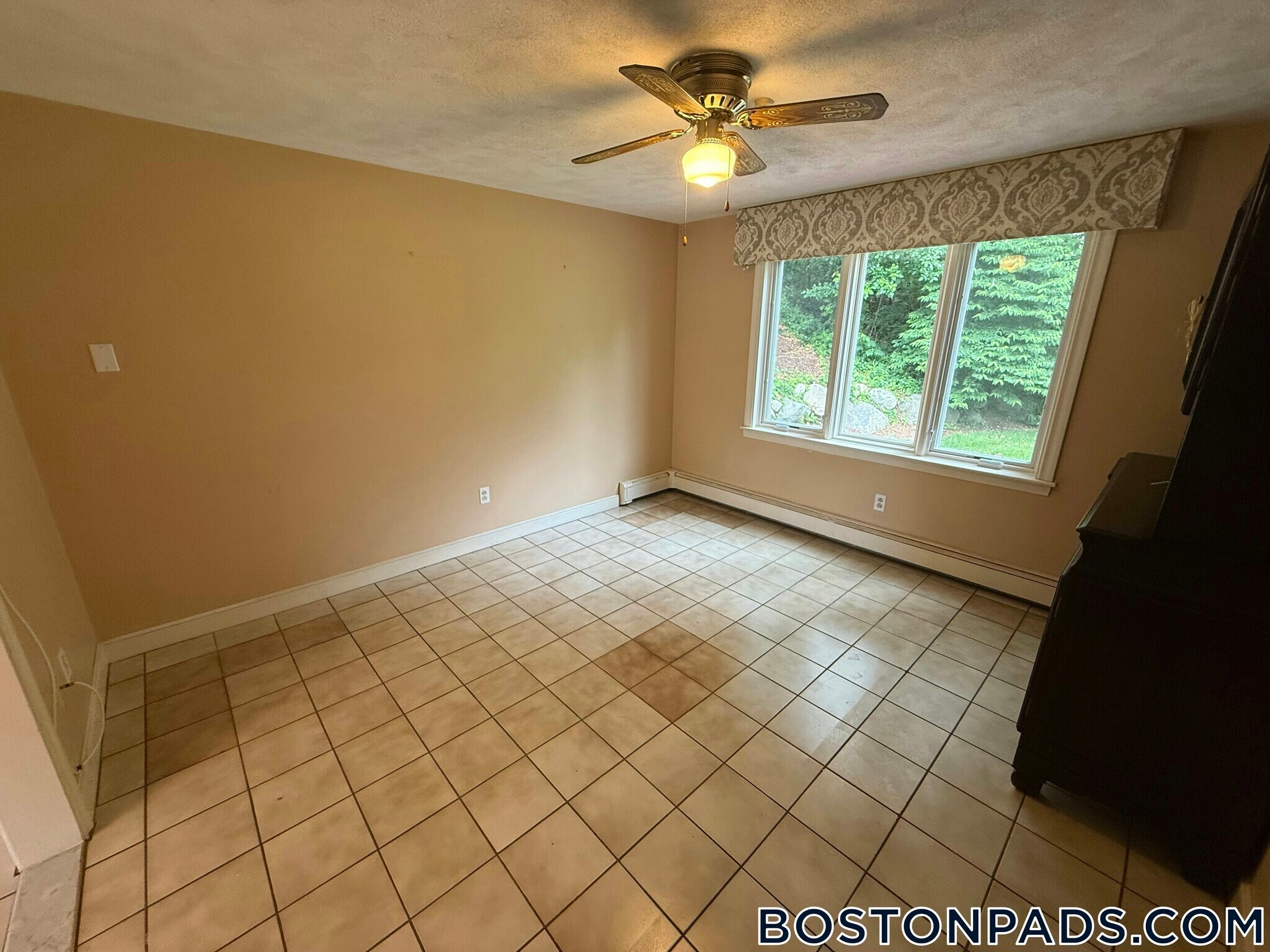 Building Photo - 78 Rosewood Dr