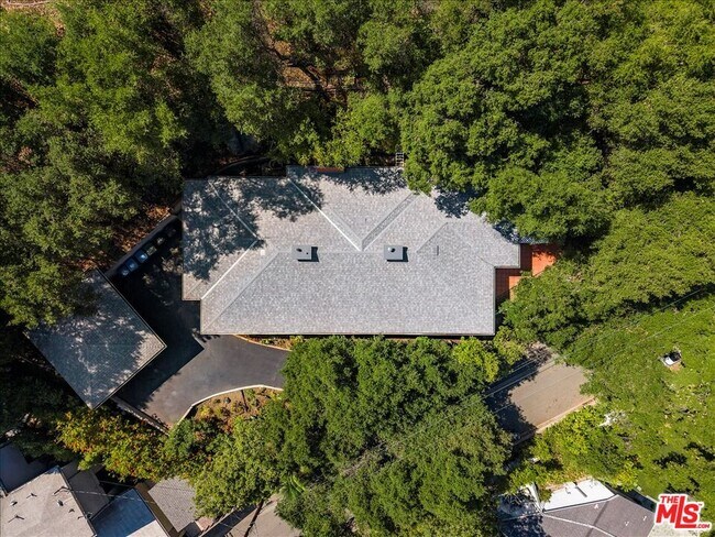 Building Photo - 11930 Briarvale Ln