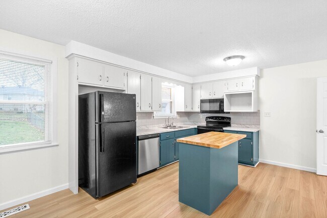 Building Photo - 2522 Timberwood Dr