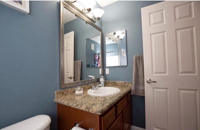 Building Photo - Upstairs 2 Bedroom 2 Bath Condo Available in El Cajon, Rancho Area