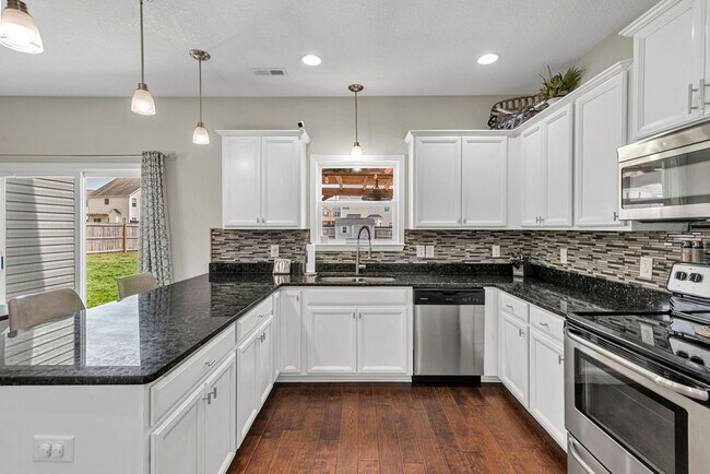 Building Photo - 301 Bear Run