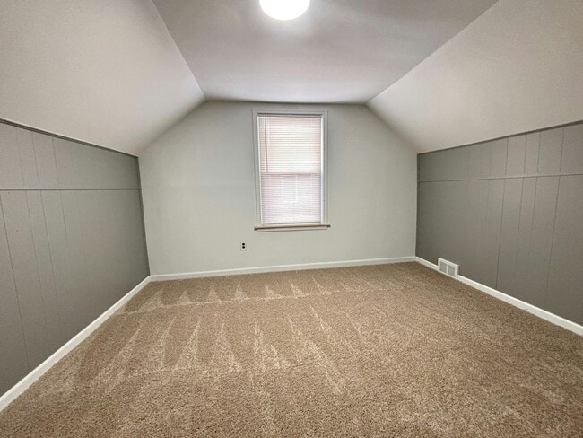 Building Photo - 23756 Brittany Ave