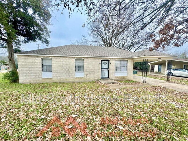 Building Photo - 3940 Schoolfield Rd