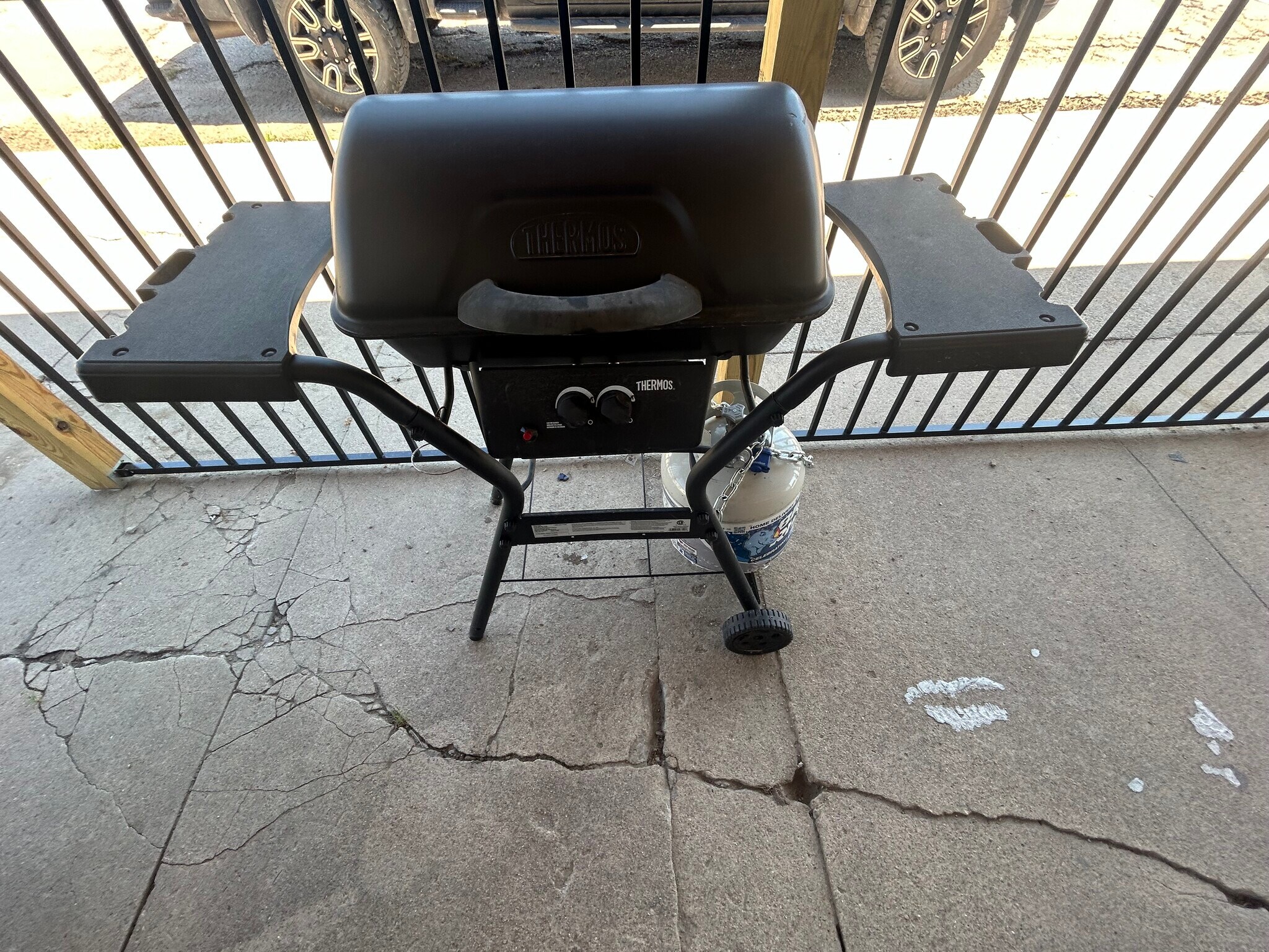 Building Photo - 812 Commercial St