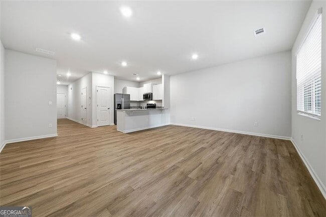 Building Photo - 5961 Skylar Dr