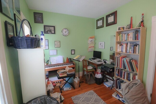 Building Photo - 47 Newbern Ave