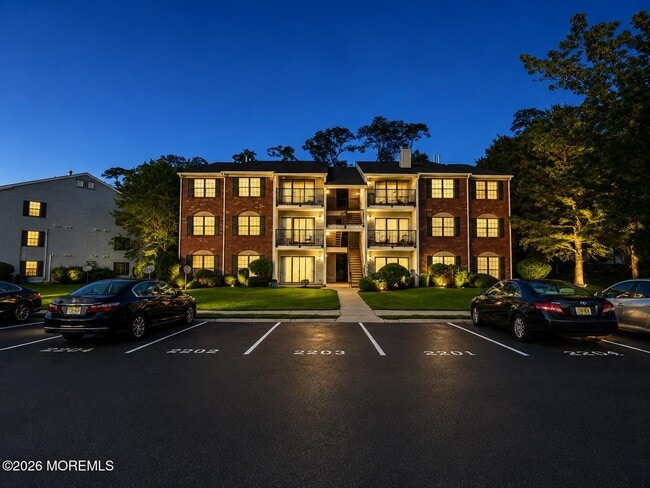 Building Photo - 341 Danbury Ln