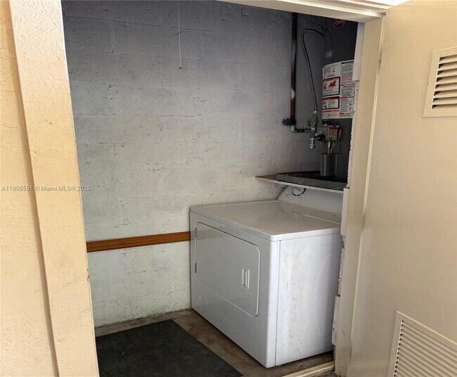 Building Photo - 15315 SW 106th Terrace