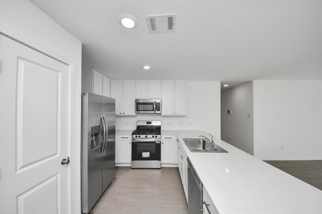 Building Photo - 3052 Dawn Sound Dr