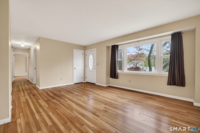 Building Photo - 121 Cherry Hill Rd