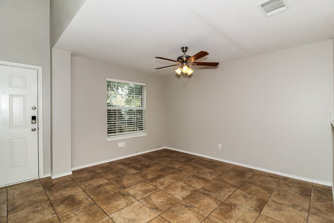 Building Photo - 1021 Shadow Creek Blvd