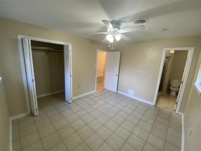 Building Photo - 1361 Westlawn Dr