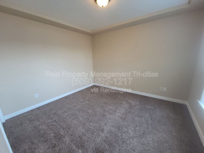 Building Photo - 2348 W 49th Ave