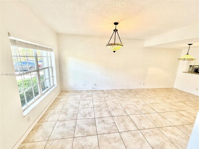 Building Photo - 70 Whitehead Cir