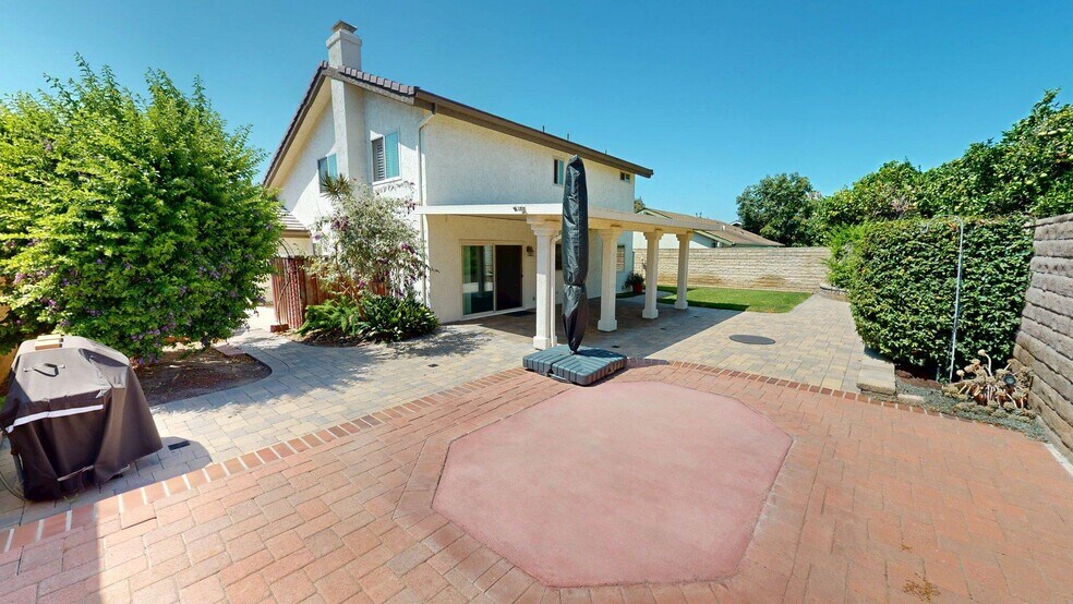 Building Photo - 2431 Deerfield Ct