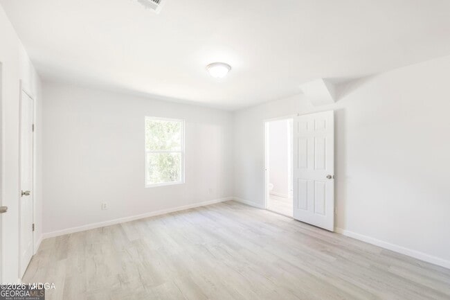 Building Photo - 1175 Hartley St