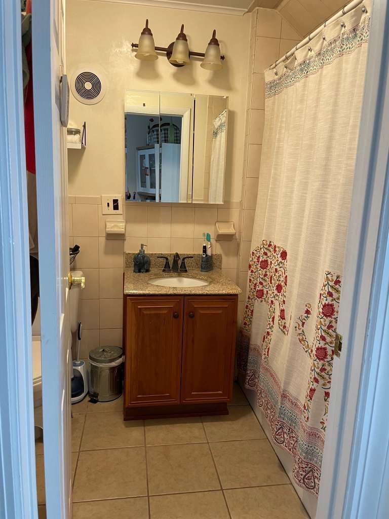 Building Photo - 19 Cobb Pl