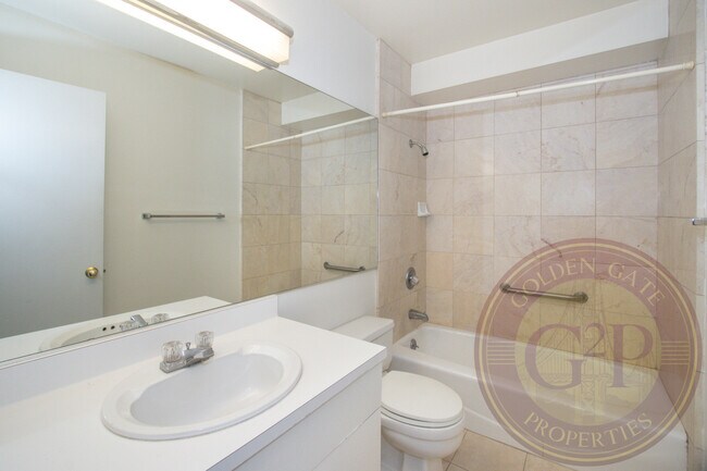 Building Photo - Corona Heights - 3 BR, 2.5 BA Condo 1,586 Sq. Ft. - 3D Virtual Tour, Parking, Patio