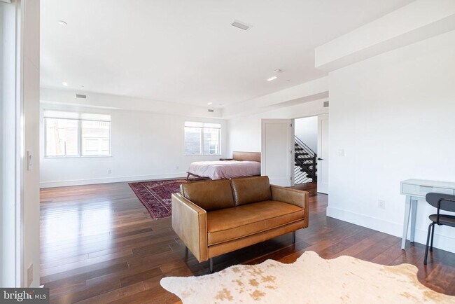 Building Photo - 815 S 20th St