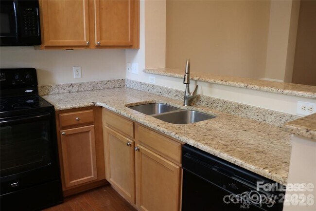Building Photo - 9806 Longstone Ln