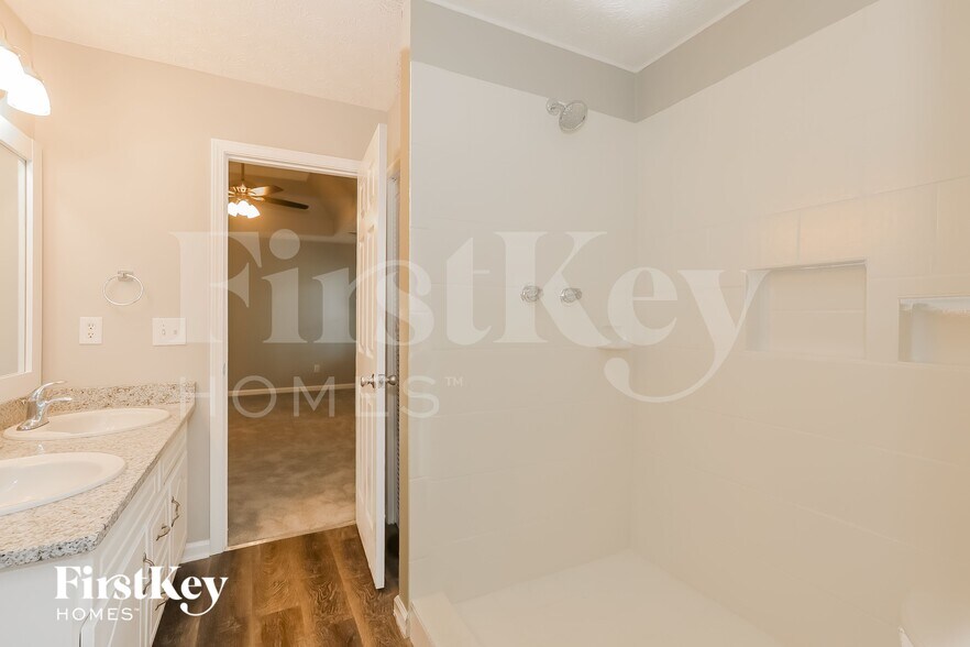Building Photo - 630 Tribble Creek Dr