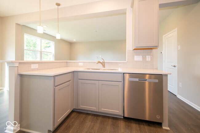 Building Photo - 6433 Yuma Ct
