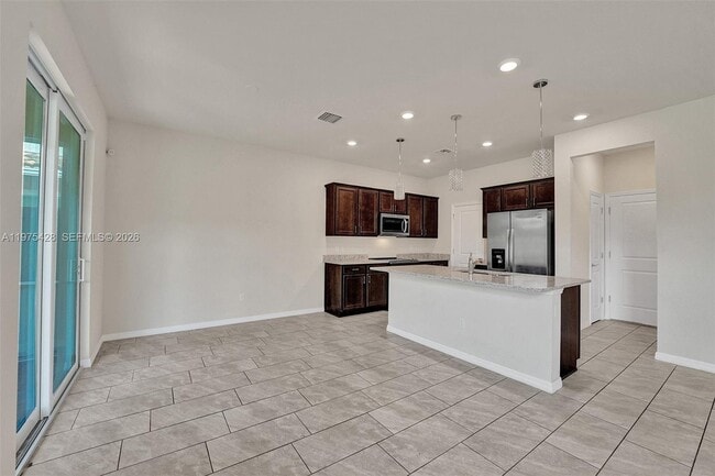 Building Photo - 4764 Eucalyptus Dr