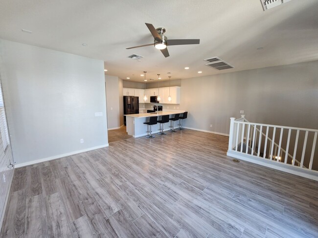 Building Photo - 3 Bedroom Townhome in the Fincher Fields C...