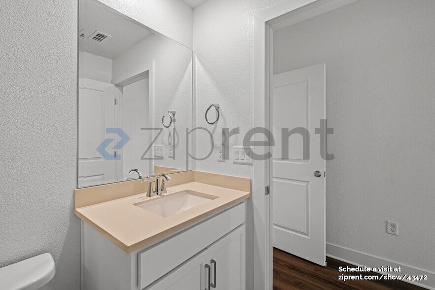Building Photo - 2672 Goodland Ct
