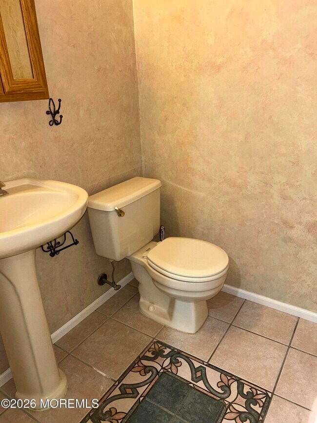 Building Photo - 316 Burntwood Trail