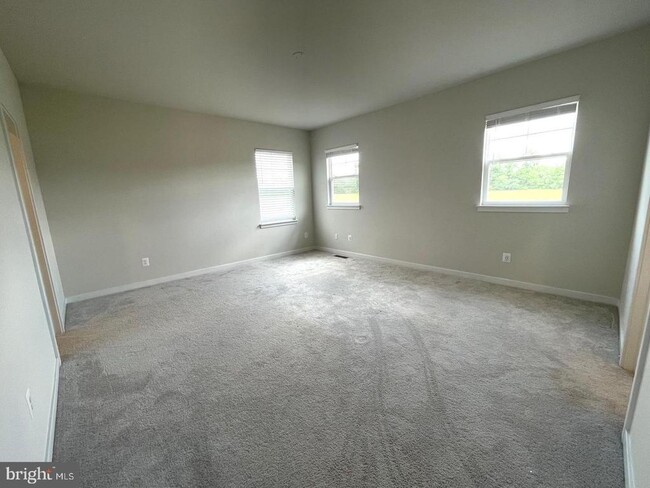Building Photo - 2328 Hawkshill Dr