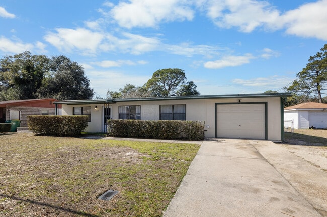 Building Photo - 435 Argyle Ct