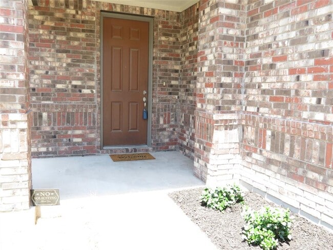 Building Photo - 17100 Gibbons Path