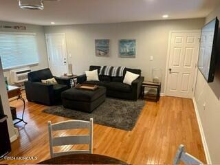 Building Photo - 163 Wharfside Dr