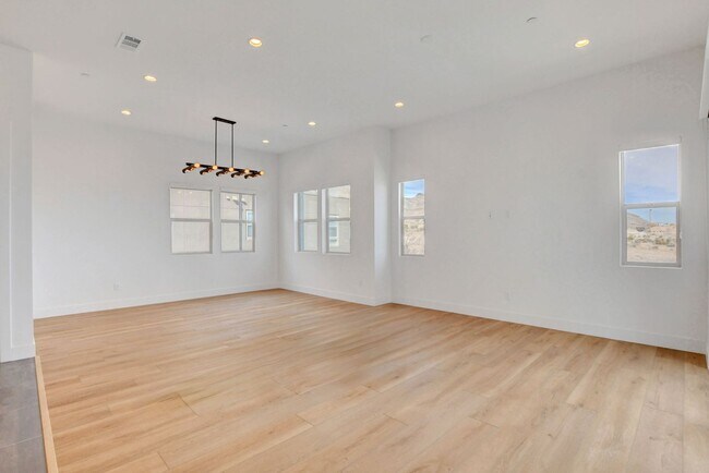 Building Photo - Stunning Luxury Toll Brothers Cordillera 4 bedroom!