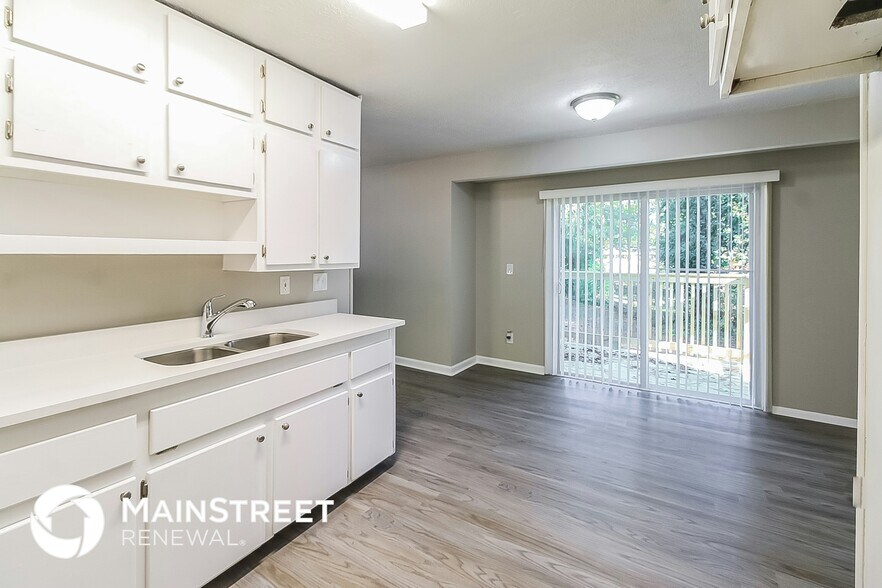 Building Photo - 3212 Pine Branch Ct