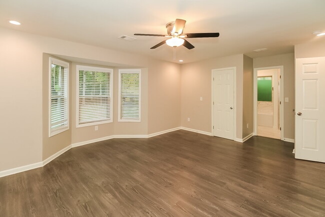 Building Photo - 287 Whaleys Lake Dr