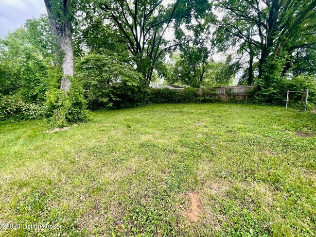 Building Photo - 3308 Conway Ct