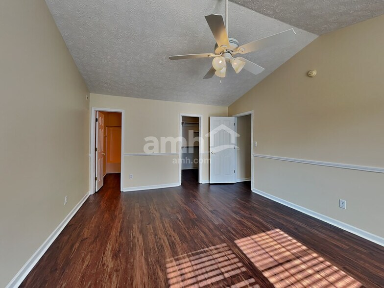 Building Photo - 13227 Summerwood Ln