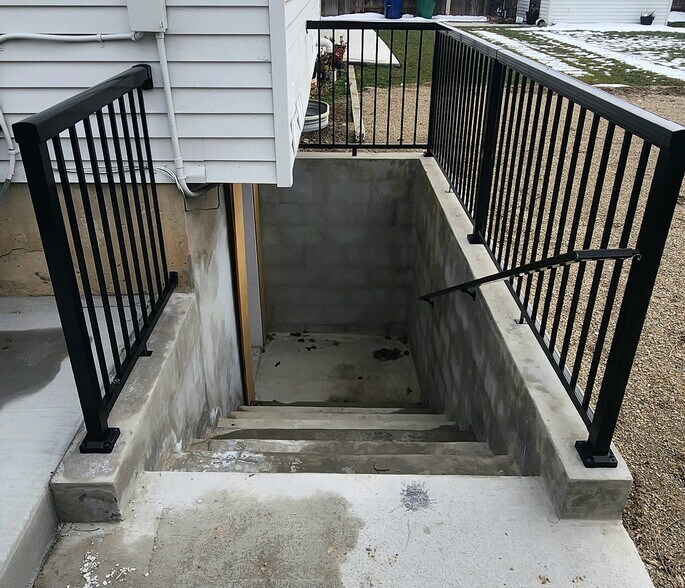 Private Entry - 8746 S 1440 W