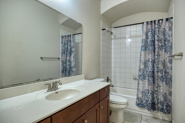 Building Photo - 8333 Paola St