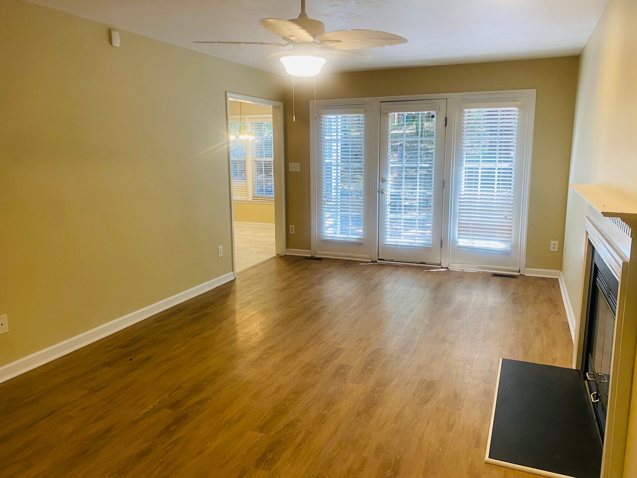 Building Photo - 112 Hudson Hills Rd