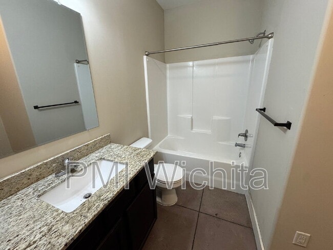 Building Photo - 3425 E Aster St