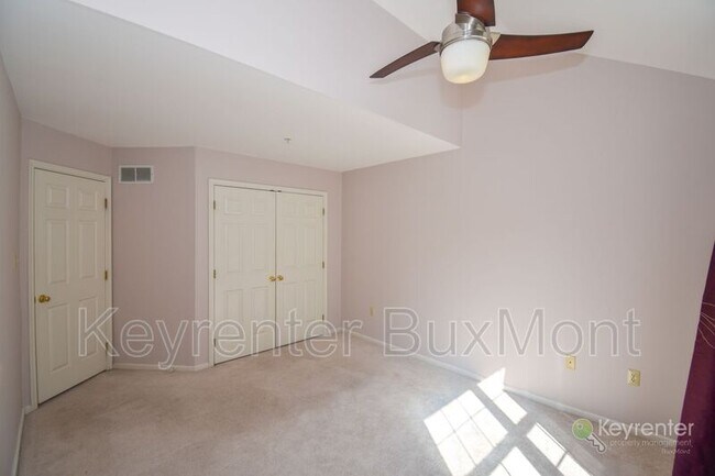 Building Photo - 109 Meadow View Ln